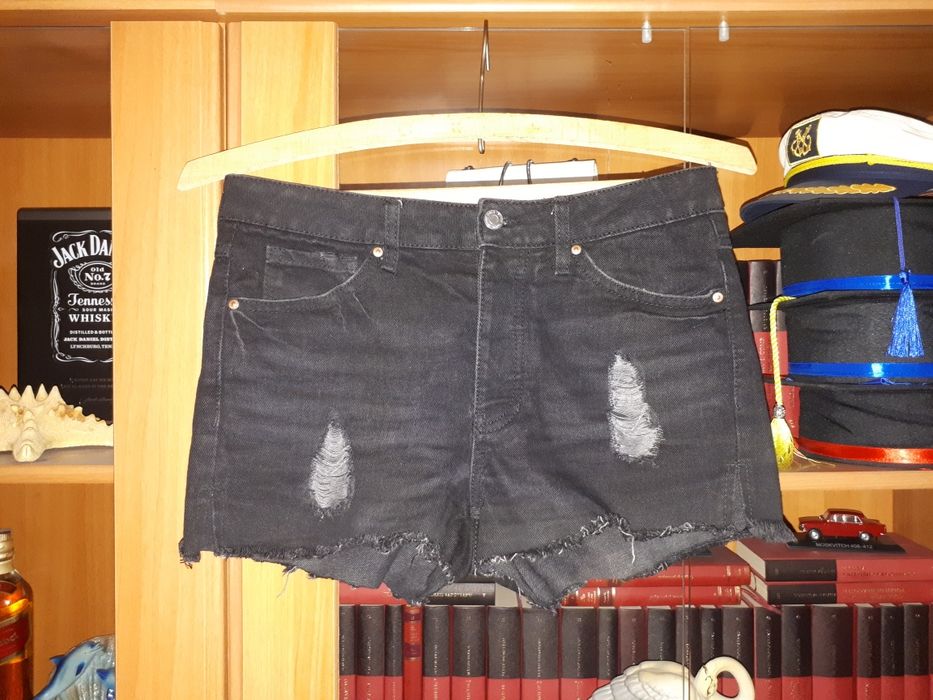 Jeans scurți "damă" -Blue spice 37, Bershka 38, Mango 36