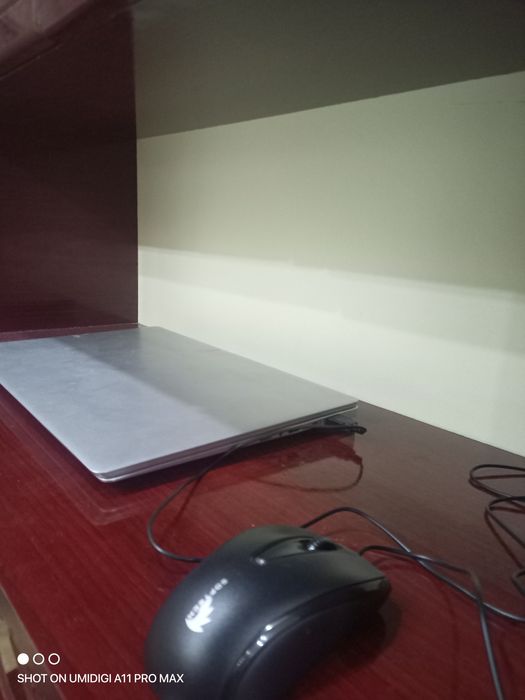 Novutbuk 8 g.ga 512g aybi yoq  ozim faqat Vidyo korganman idyal xolata