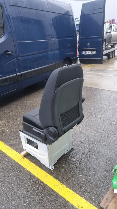 Scaune sofer mercedes sprinter 2023