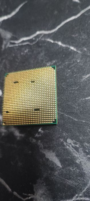 AMD Phenom II X4 810 (2.6GHz)+Оригинален охладител(BOX) – Перфектен!!!