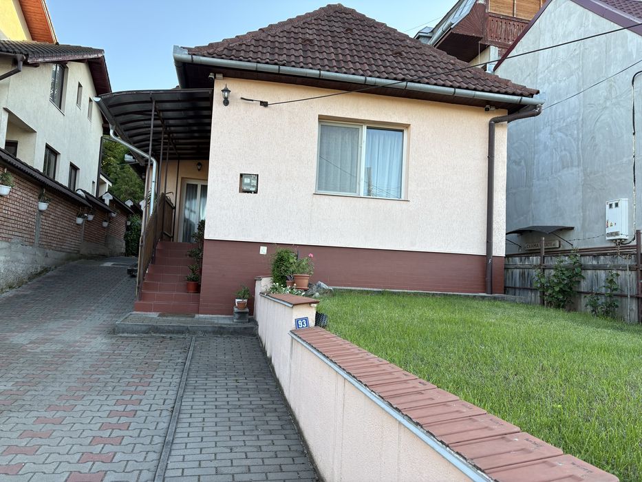 Vand casa + 1640 mp teren, la Turda