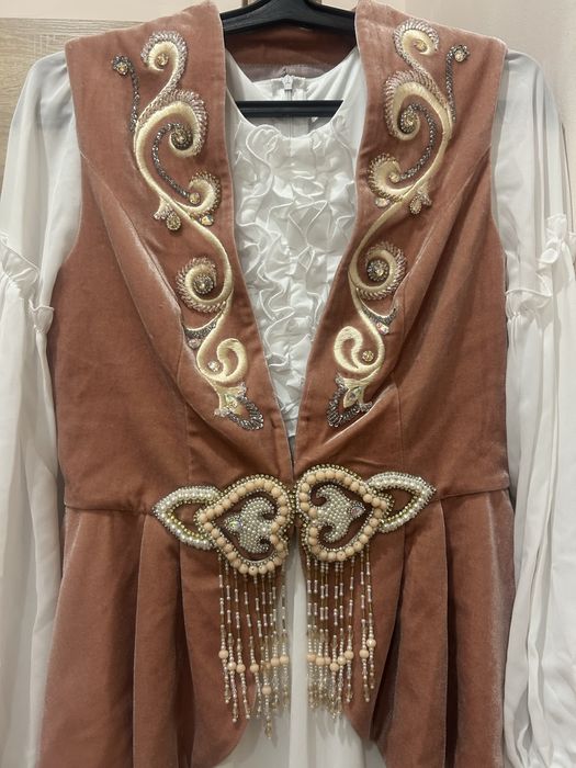 Қазақша көйлек кәжекеймен сатылады