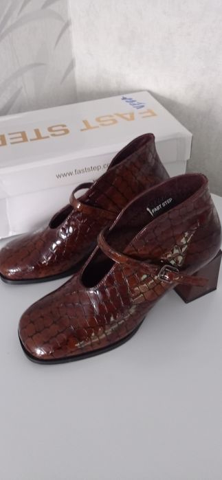 Туфли женские кожаные