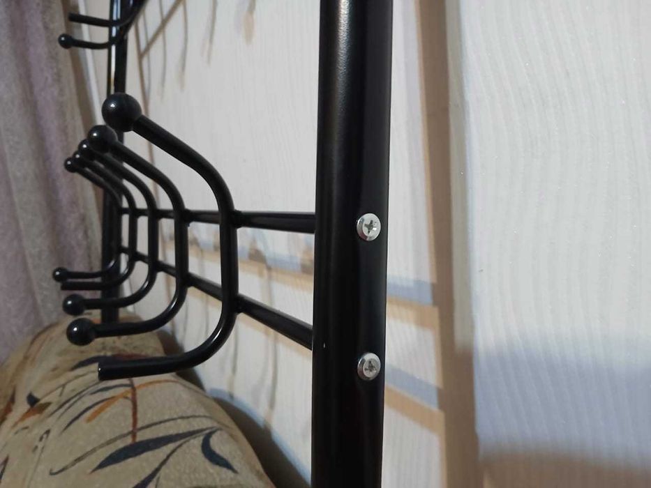 Вешалка настенная