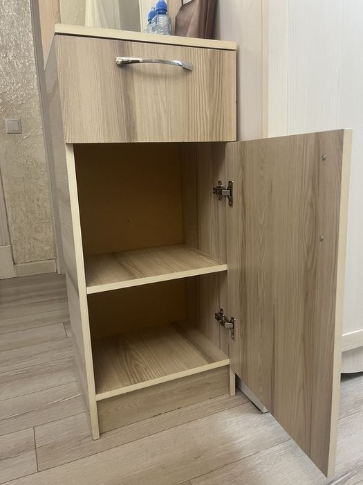 Продам шкаф в прихожую