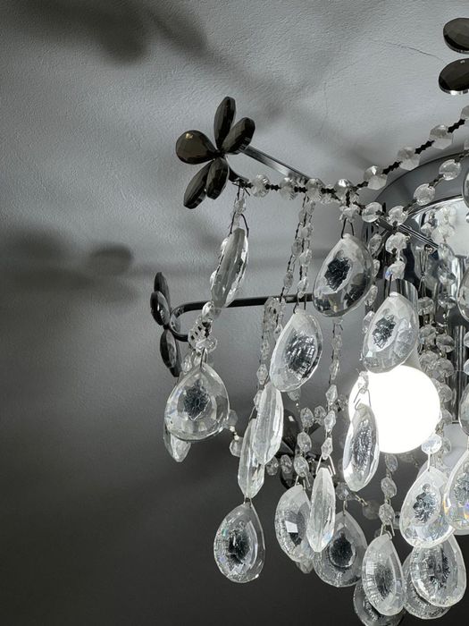 Продам люстра