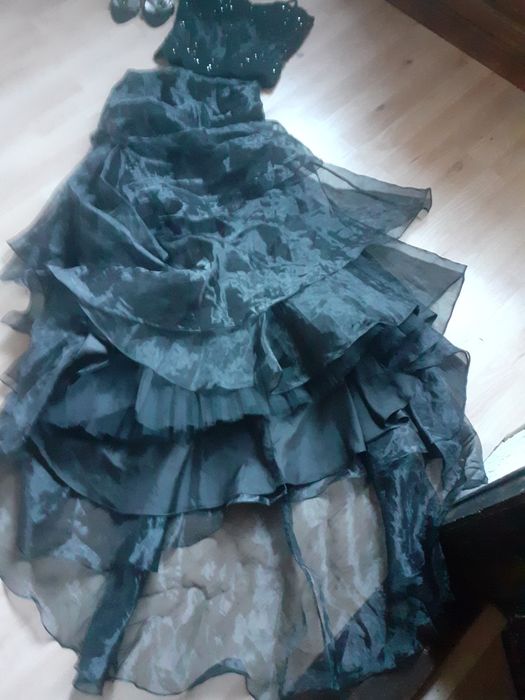 Елегантен бален тоалет.