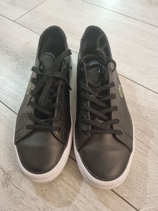Adidasi Lacoste, marimea 39