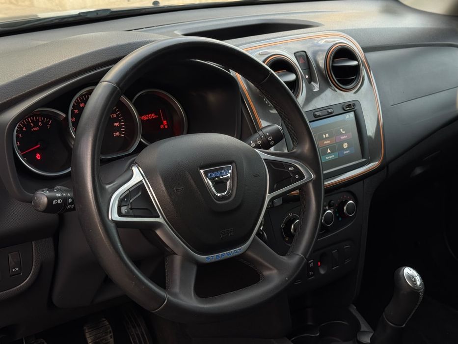 Logan MCV Stepway Euro 6