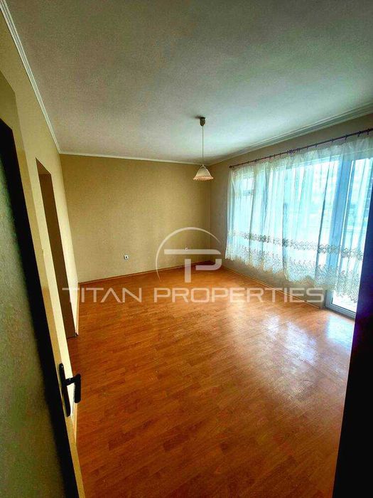 Продава се Тристаен апартамент в Пловдив, Център - 92 кв.м за 1490 €/кв.м - Снимка #4