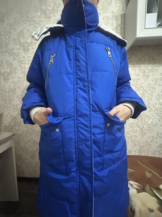 Продам куртку женскую