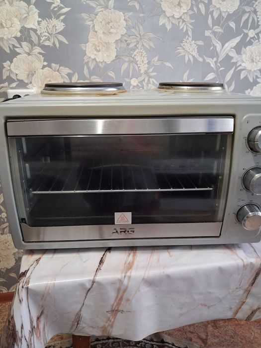 Продаётся  духовка с грилем