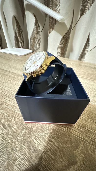 Ceas dama Tommy Hilfiger, Stare foarte bună