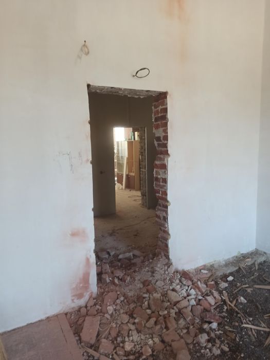 Къртене и извозване на строителни отпадъци, кърти чисти извозва