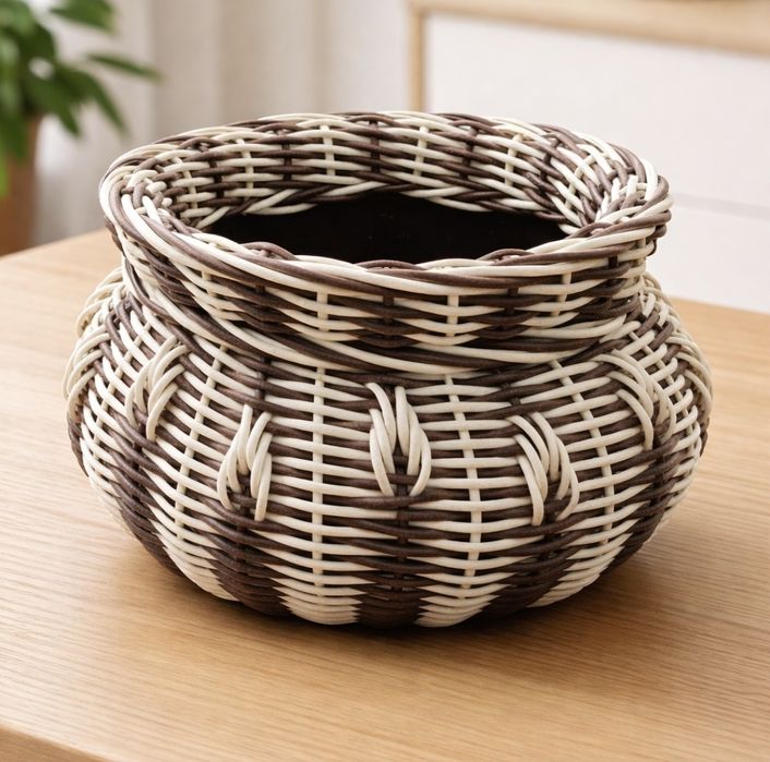 Кашпо из ротанга