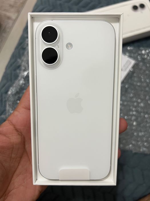 Продам iPhone 17