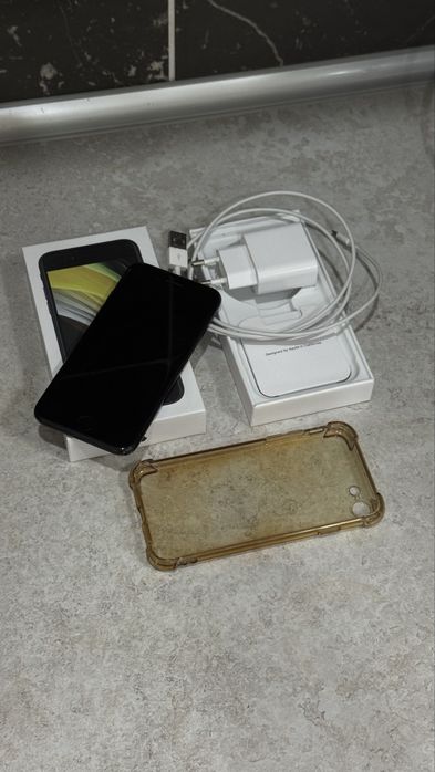 iPhone SE 2020 64GB без ремонта