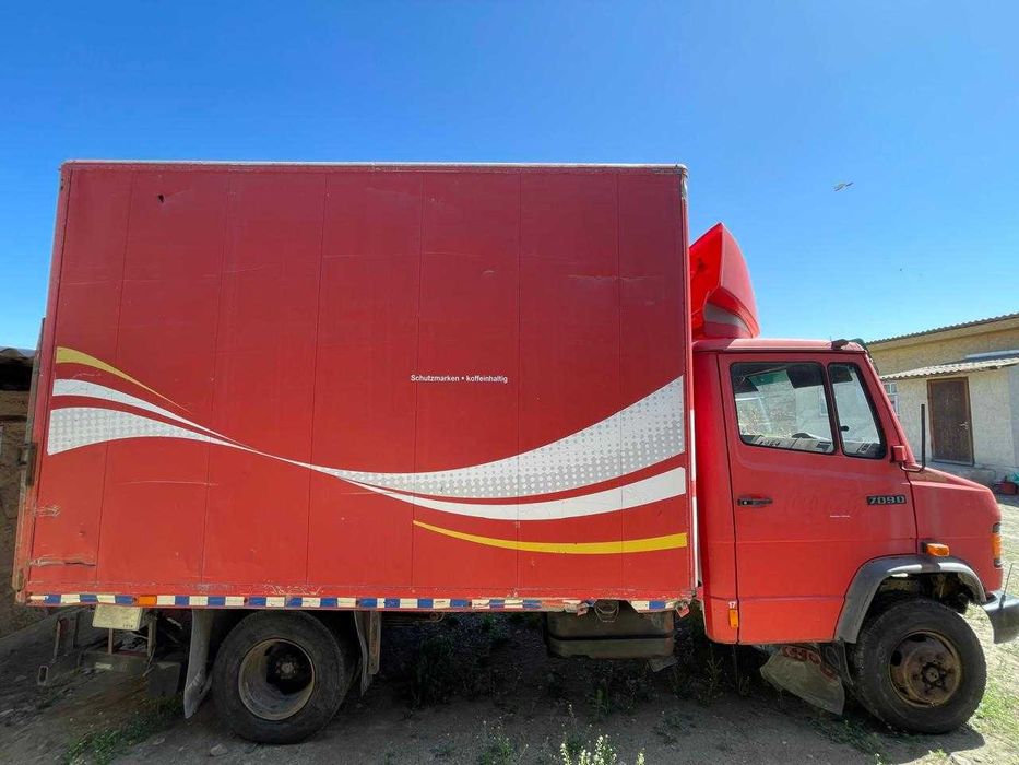 Mercedes-Benz 709D 1993 г