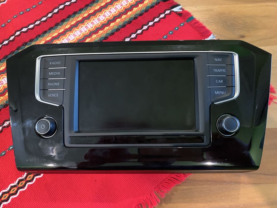 Дисплей Пасат Б8