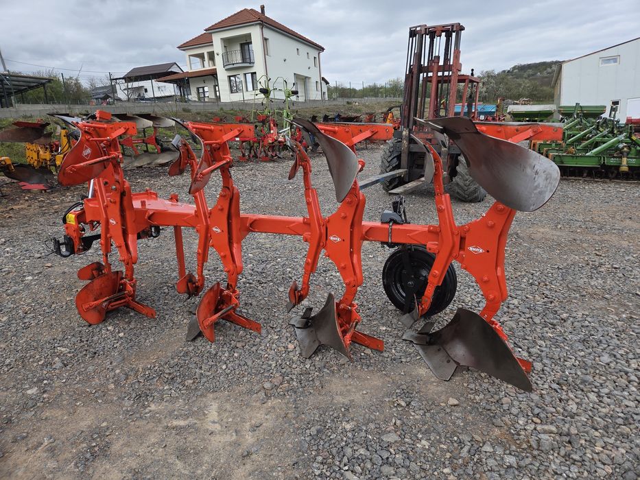 Plug Reversibil Kuhn Master 102- 4 brazde