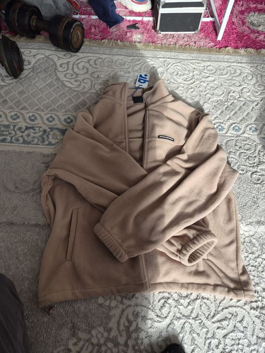 Новый бүгін сауда барр