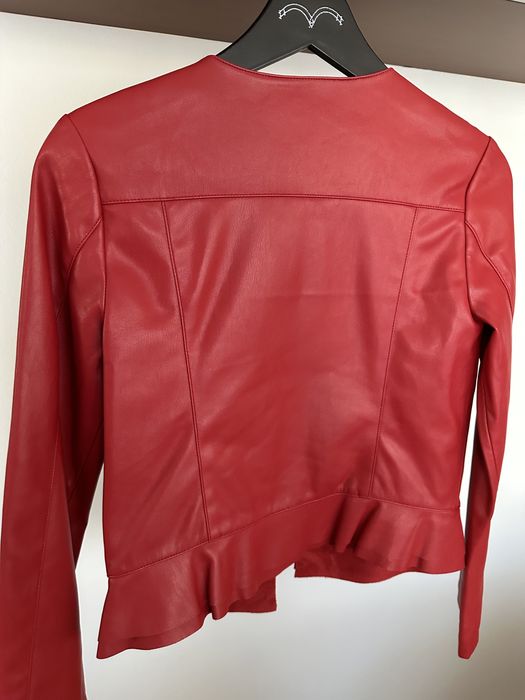 Яке Zara-еко кожа