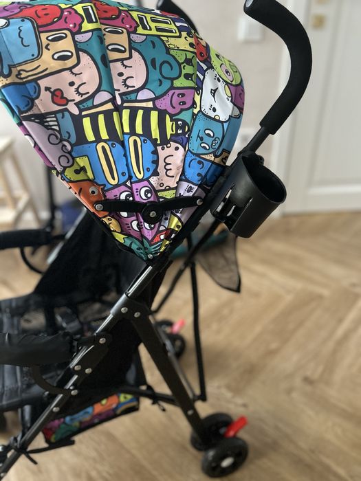 Продам коляску прогулочную