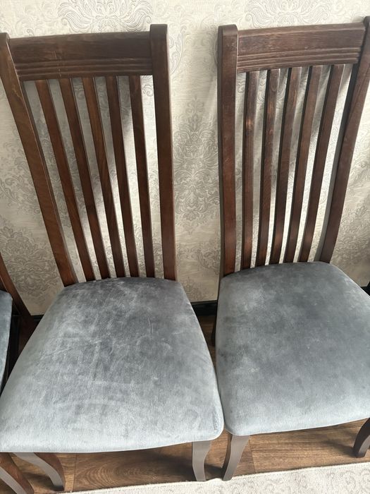 Продам стол и стулья