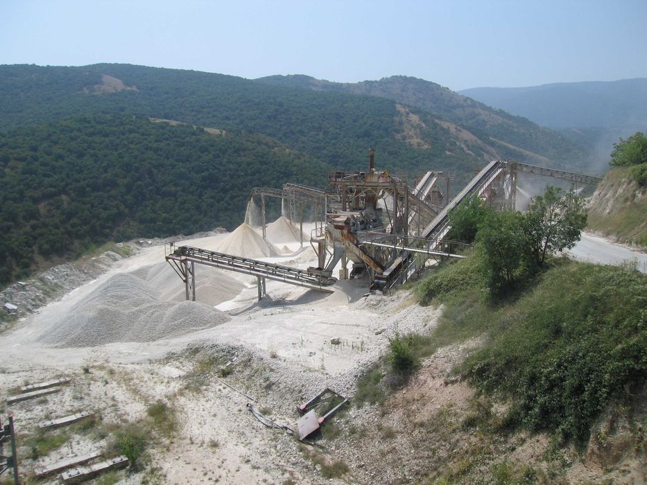 Каменно и Мраморно БРАШНО --Използва се в строителството и градинарств