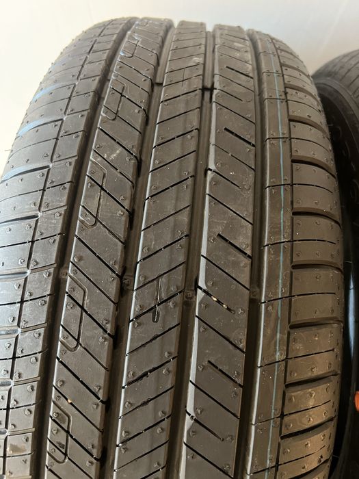 Комплект летних шин GOODYEAR 215/60/16