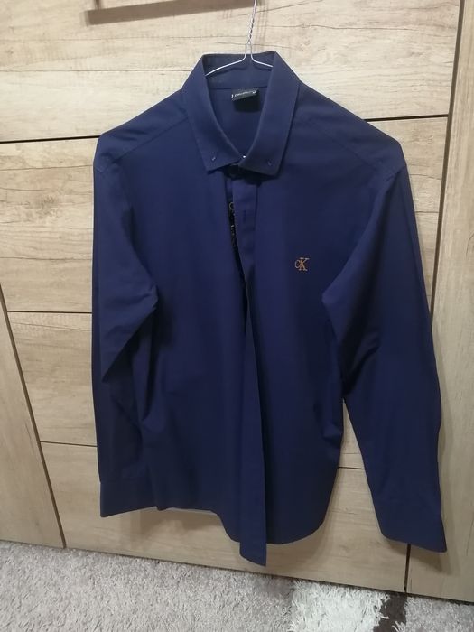 Cămăși de vânzare