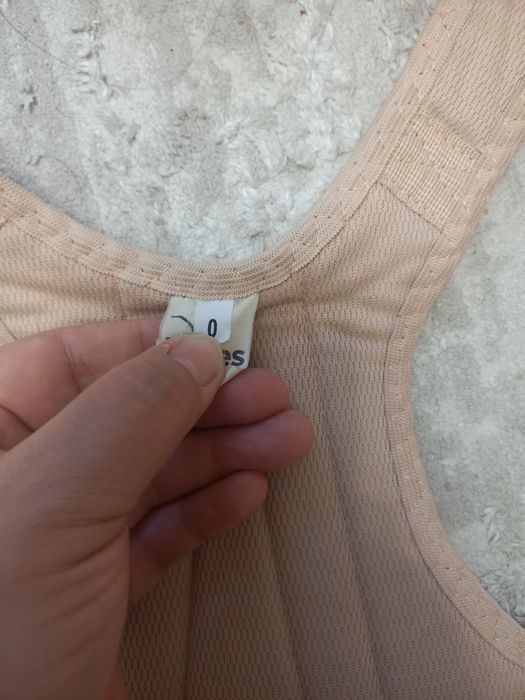 Продам корсет на возраст 3-5лет