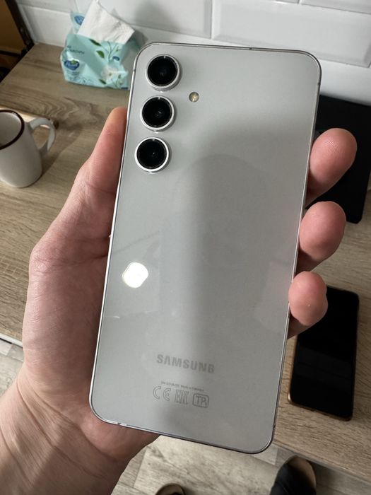 Galaxy S24FE samsung