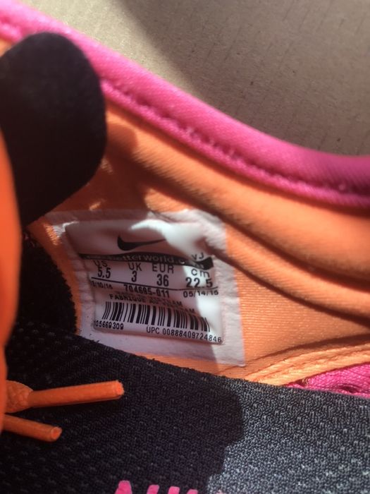 Кроссовки Nike новые