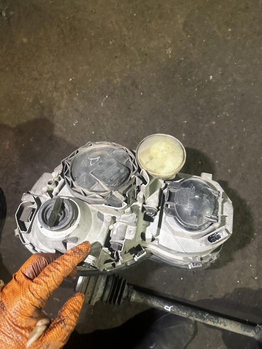 Оборудван десен фар с лека забележка за Mercedes w203