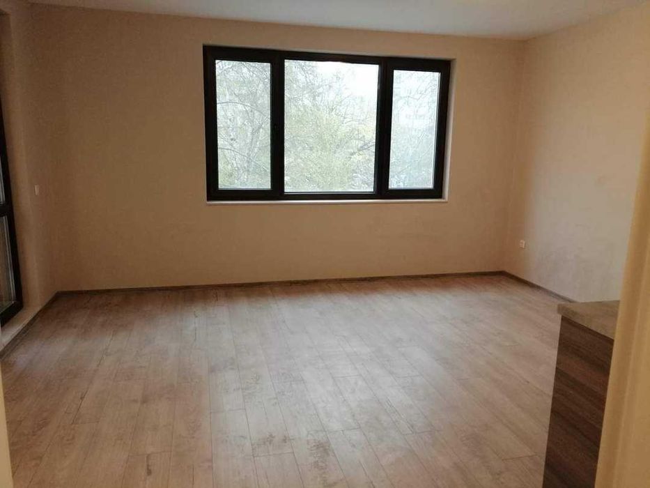 Дава се под наем Двустаен апартамент в Варна, Младост 1 - 52 кв.м за 325 € - Снимка #3