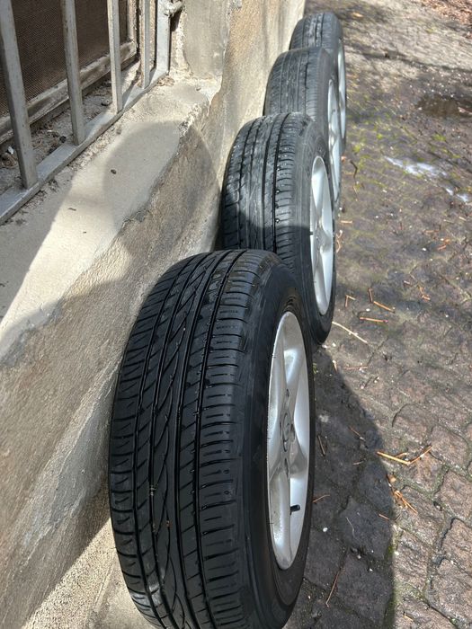 Лятни гуми със лятни джанти