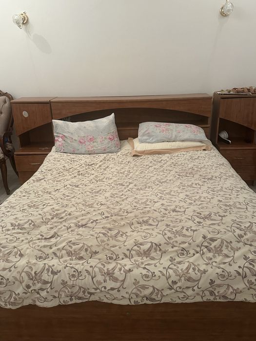 Спальный гарнитур