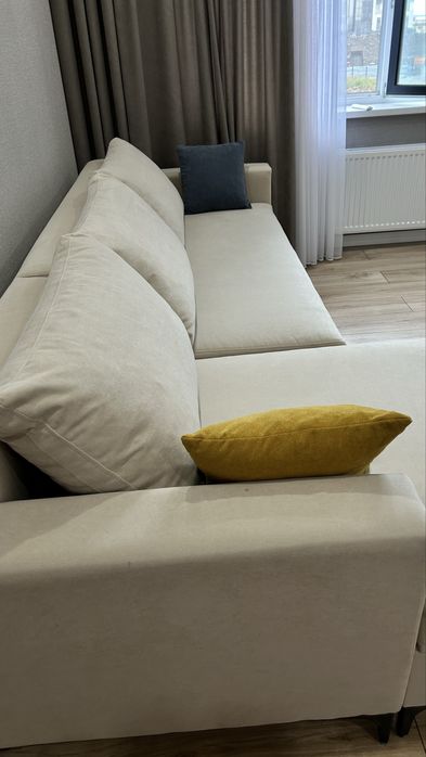 Продается диван угловой