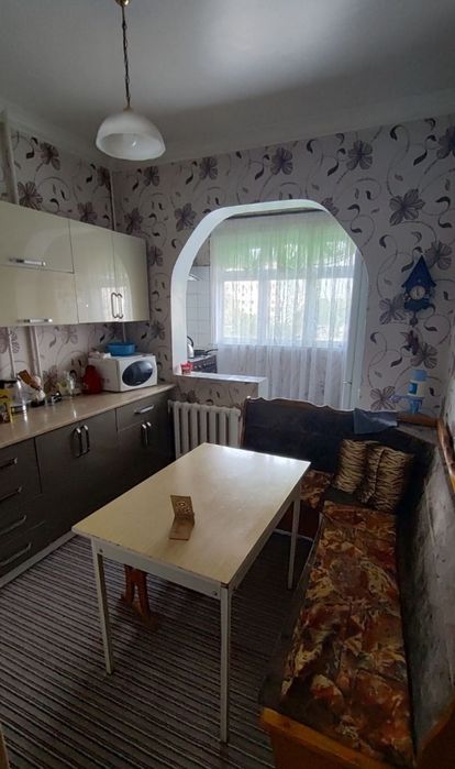 3xonali hamma sharoitli mebellari bor uy