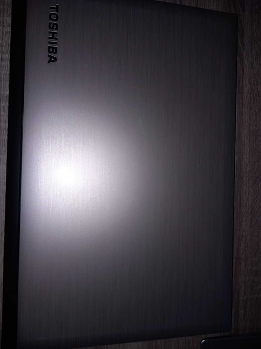 Leaptop Toshiba Satellite L70-C-12R-diagonala 17.3", 6Gb,memorie 512Gb