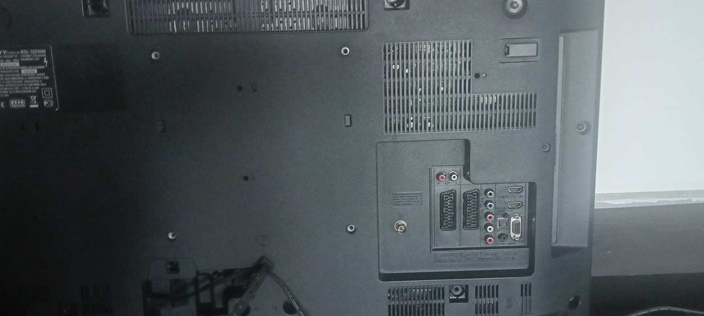 Televizor Sony Bravia (82 cm) - Stare Excelentă