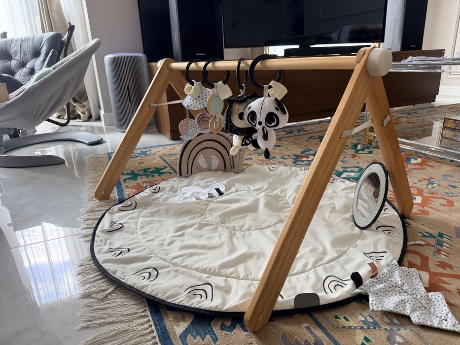 TINY LOVE Black&White Decor Активна гимнастика LUXE GYMINI