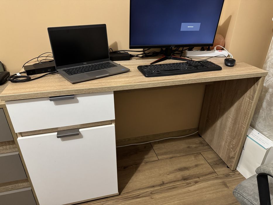 Офис бюро 130 х 50см