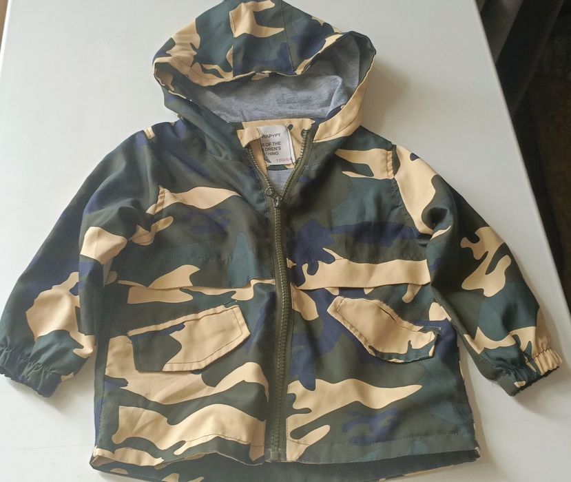 Продам ветровку детскую