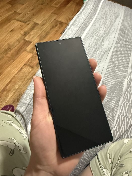 Samsung Galaxy Fold 7 256GB – с документи и гаранция, батерия 100%