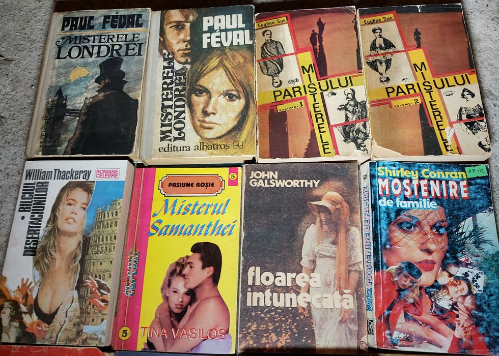 Vând colecție de cărți în stare bună, ediții mai vechi, romane clasice