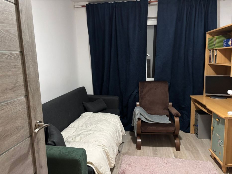 Apartament 3 camere Rovine-Dezrobirii