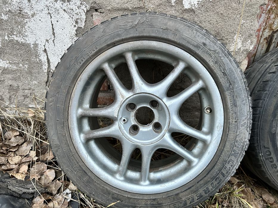 R 16 , Титан пушка гонка