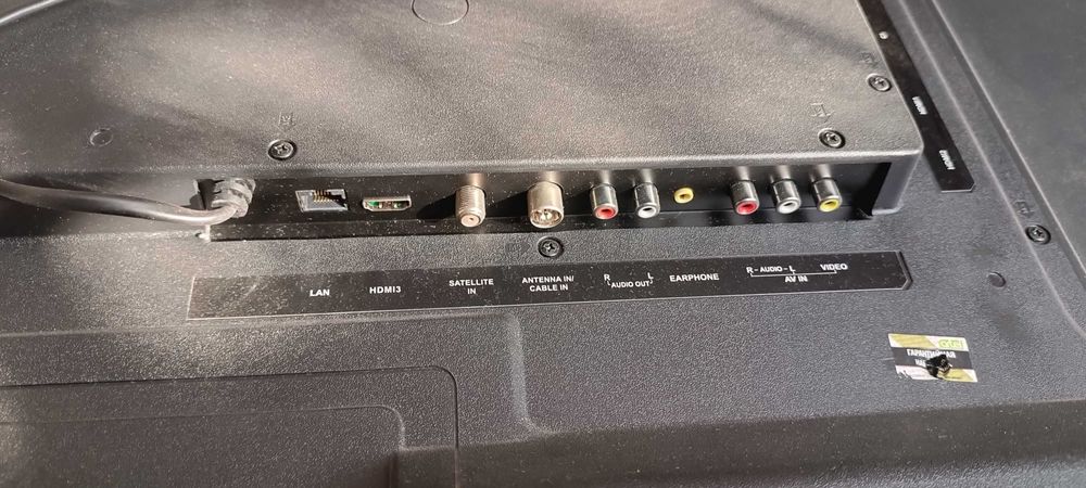 Продам телевизор Артел .